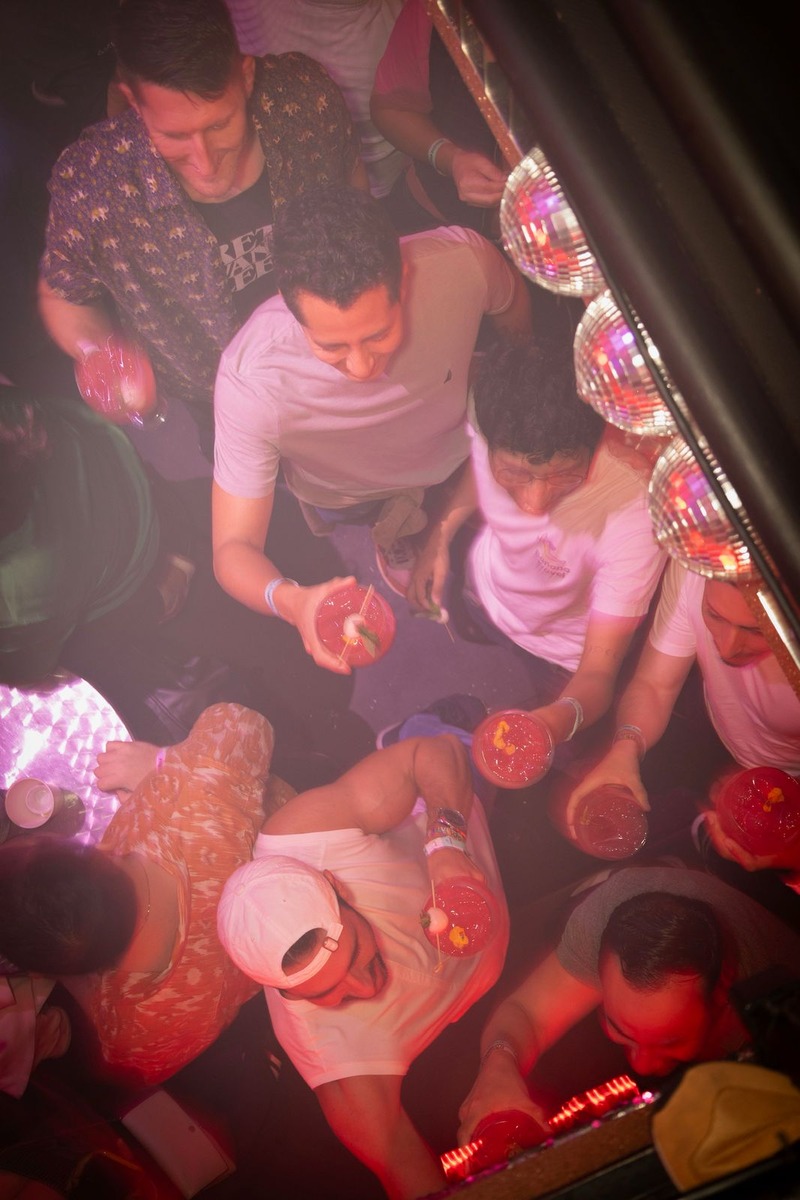 Gay Nightlife Tour-82feca0d-9868-462b-913d-29b8e4d2c7f1