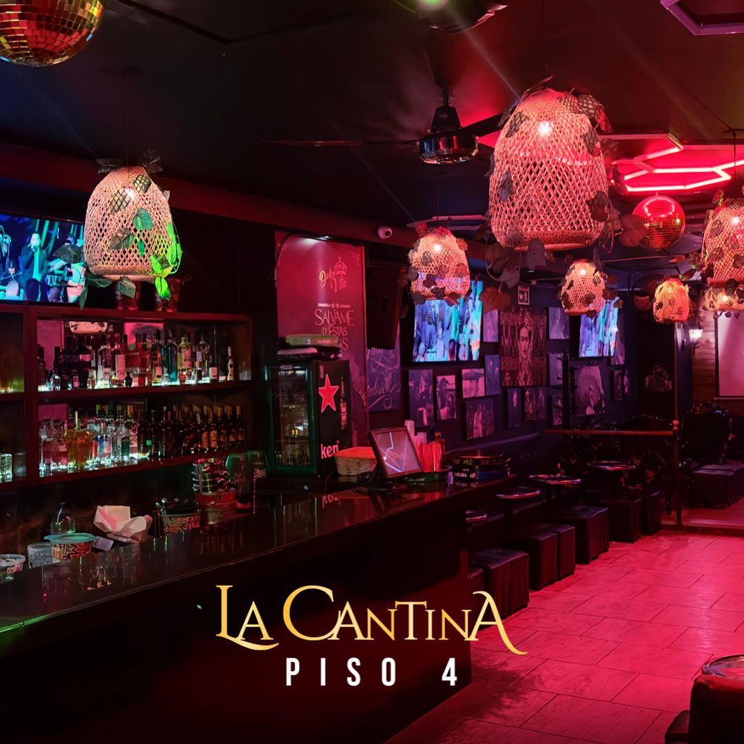 Dolce Vita Bar-65c6c213-5564-4f01-a50d-624dec357898