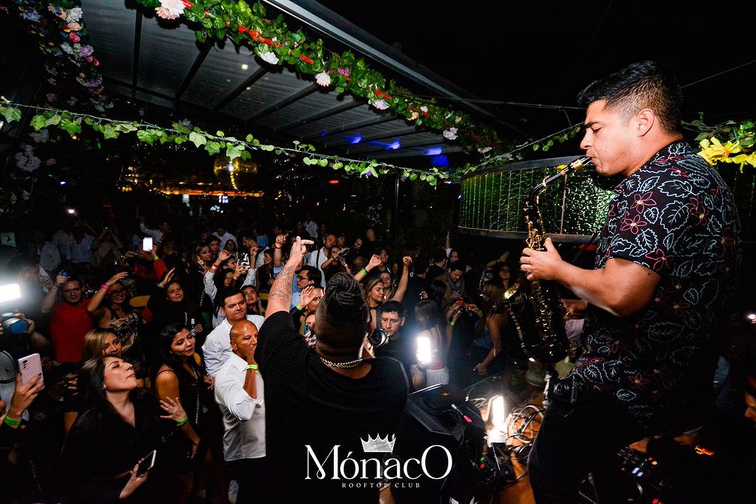Monaco Rooftop-62ac0bd7-35cc-4374-aa69-f4410433939f