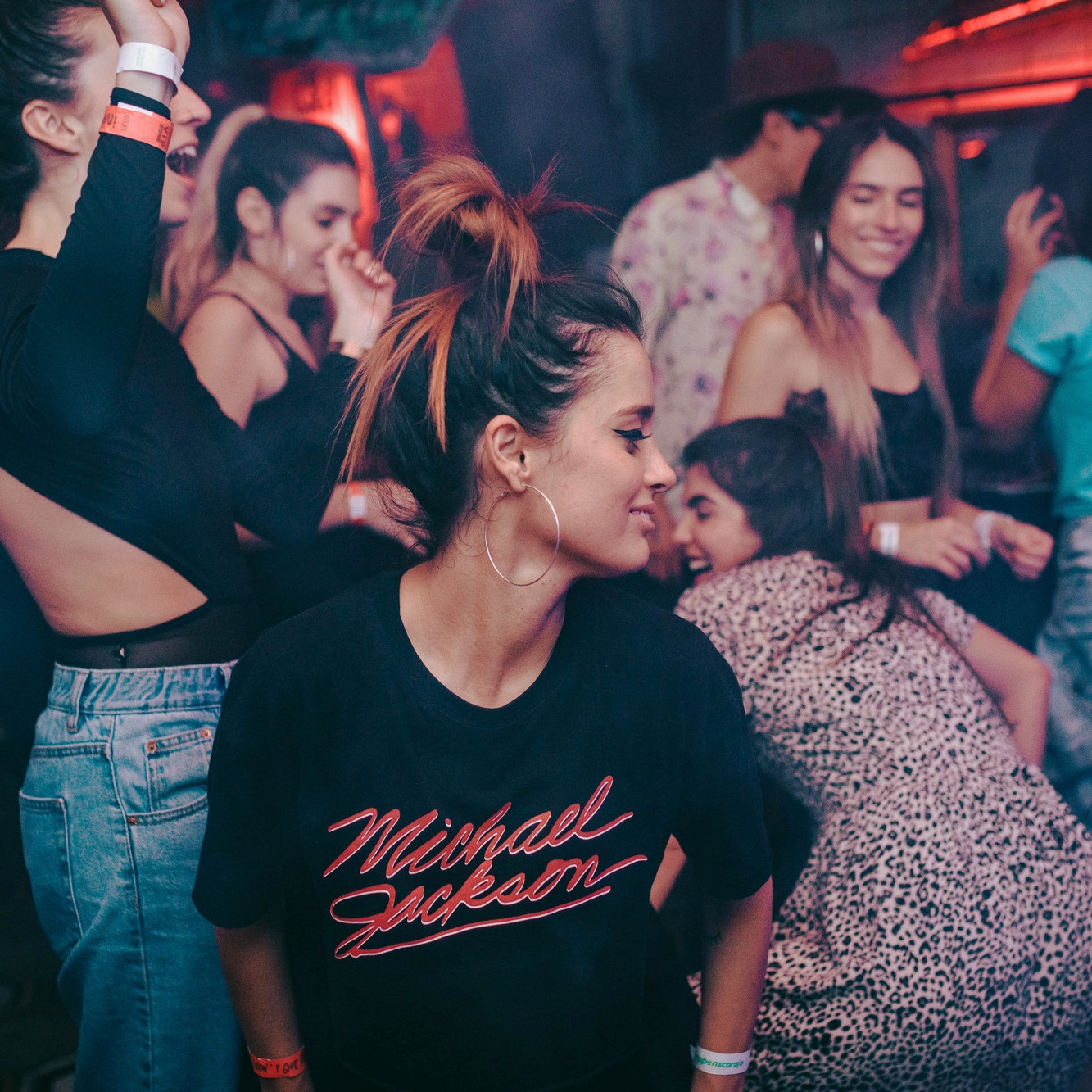 Haus Bar-9543a157-913e-430c-a551-1ce5142898d4