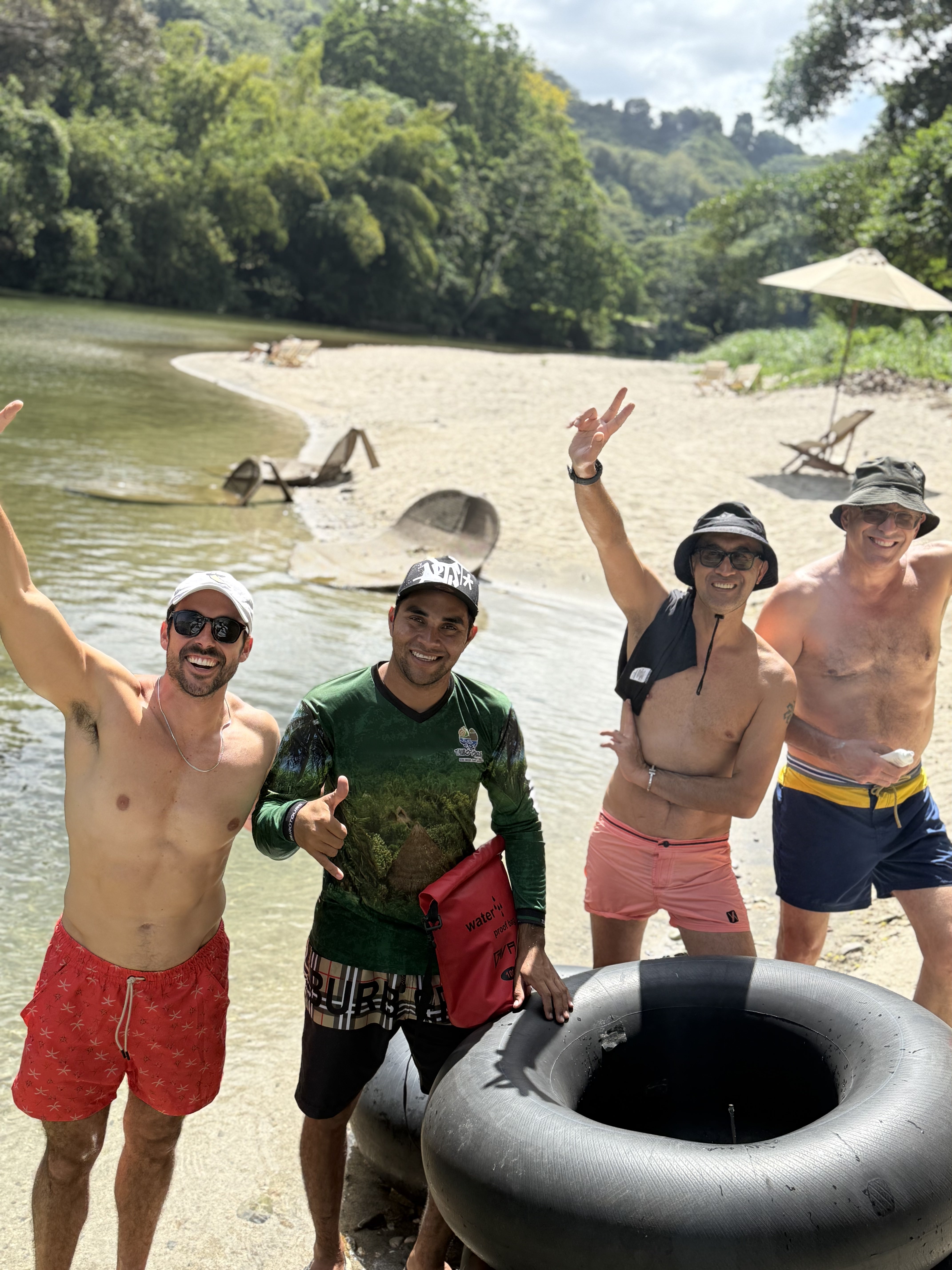 Tubbing x Tayrona-ebb4a9d7-5d4b-4d03-8437-56ddb9cc78a3
