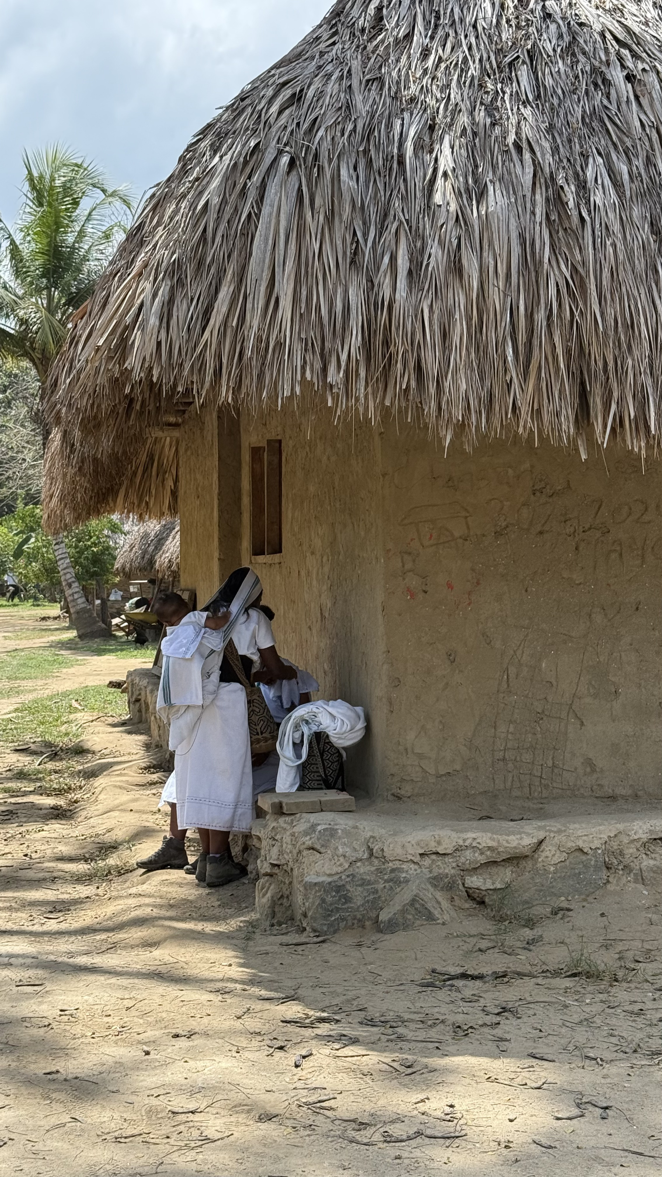 Visita tribu Katanzama-7aa2a8f7-2562-470f-803b-eef0f202627d