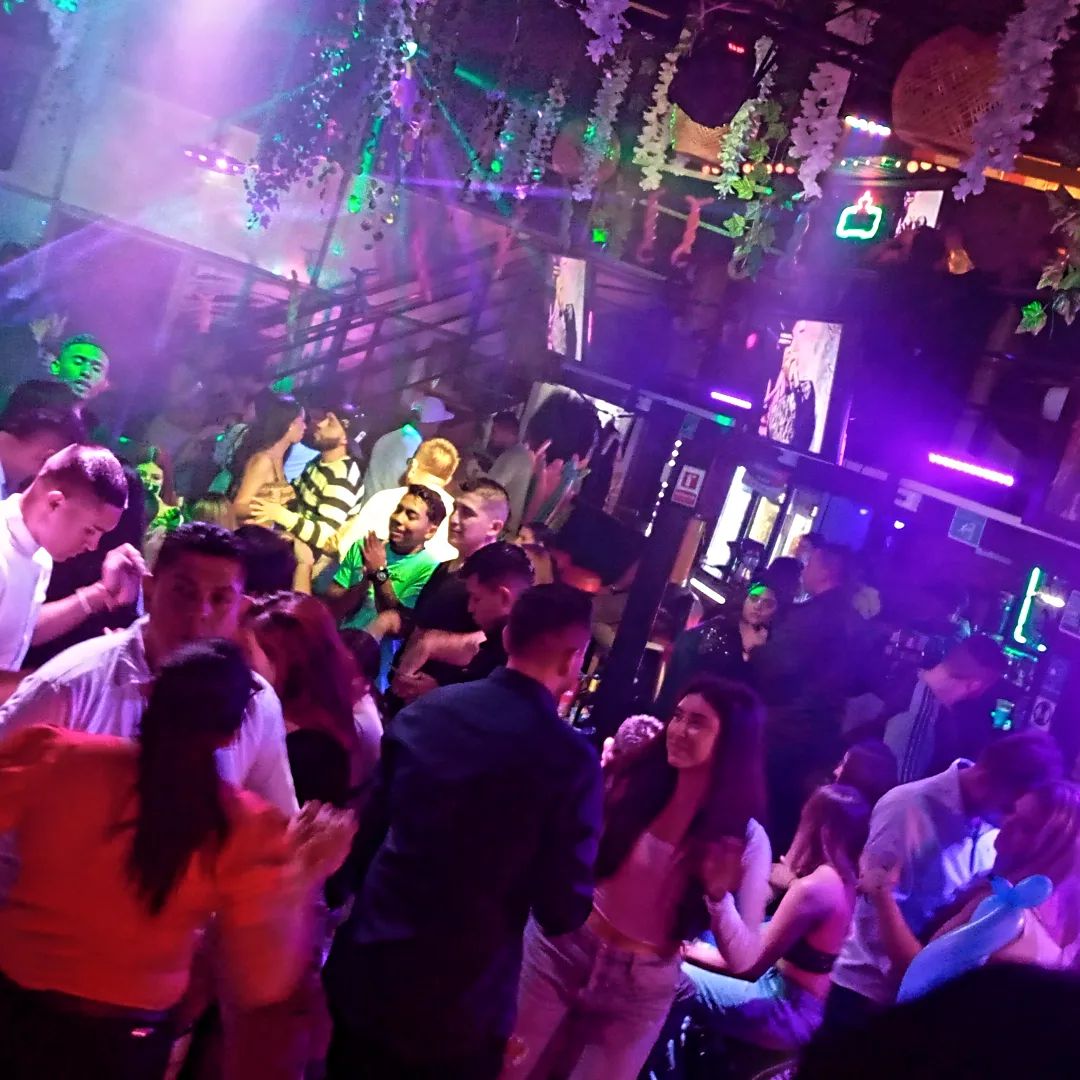 Creta Bar Suba-cover