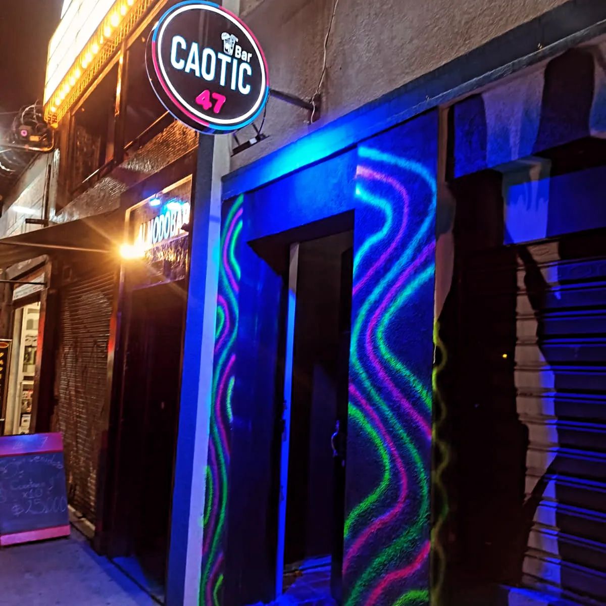 Caotic Bar