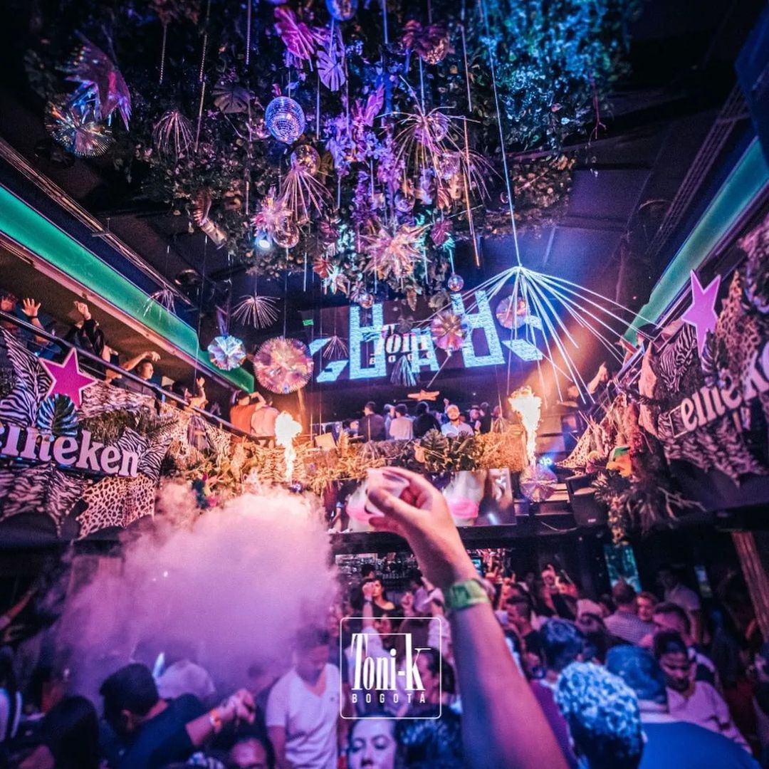 Toni-k Bar-cover